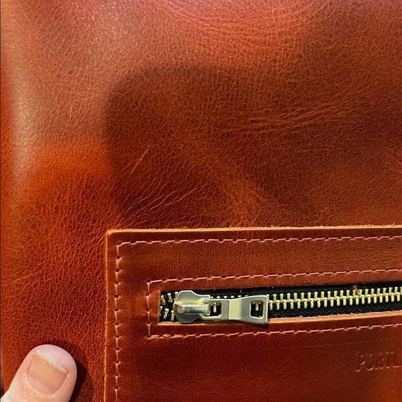 Beautiful Rosso Portland Leather Goods Laptop Backpack - Picture 3 of 9